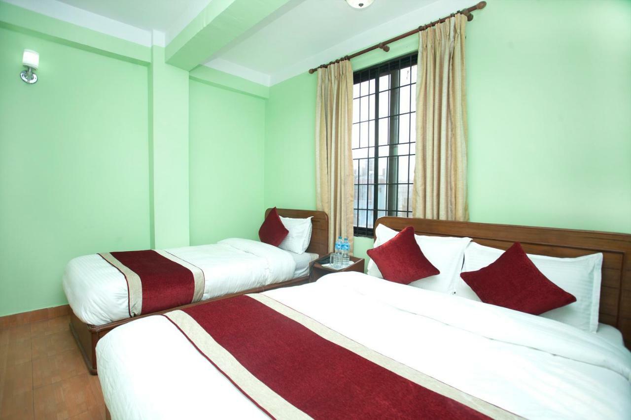 Allied Hotel Bālāju エクステリア 写真